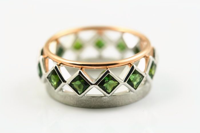 Tourmaline lattice band: green Tourmalines set in 18 karat rose and white gold