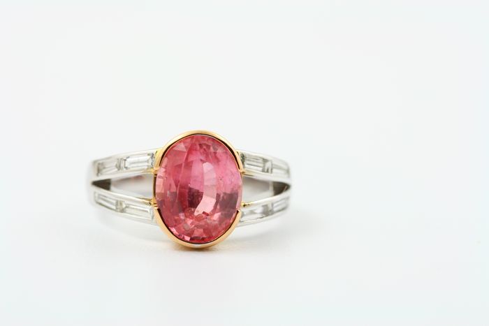 Tourmaline ring: a pink Tourmaline set in 18 karat white gold