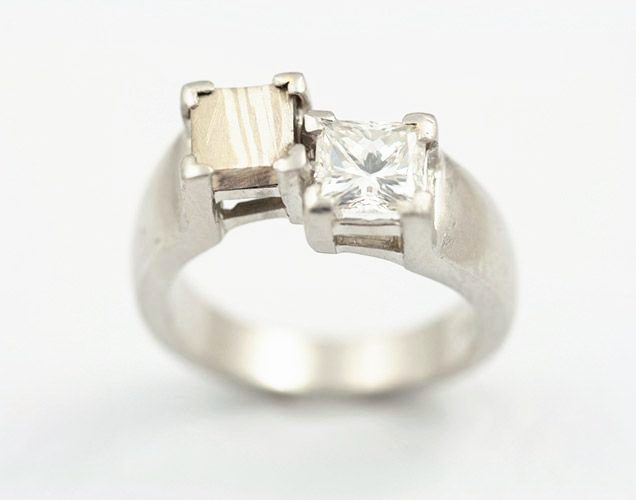 Princess cut diamond ring with a Mokume Gane plate: a princess cut diamond and a Mokume Gane plate set in an 18 karat white gold ring