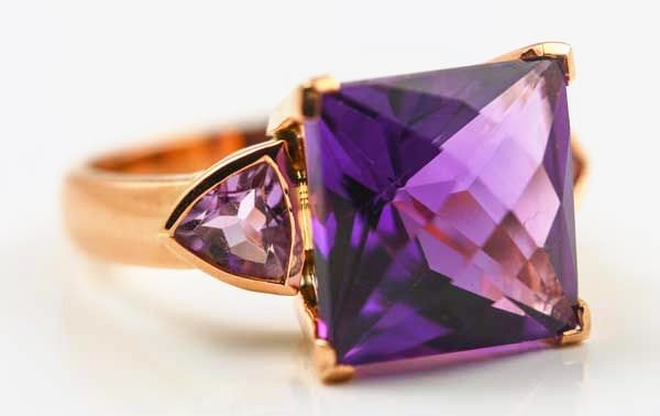Amethyst square ring: Amethysts set in 18 karat rose gold
